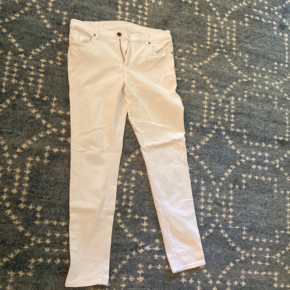 Loft Relaxed Skinny White Jeans